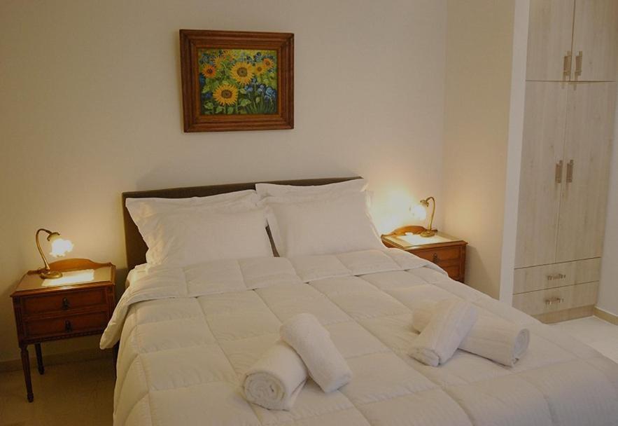 Heraklion Center Boutique 3 Bedroom Apartment Penelope Exterior photo