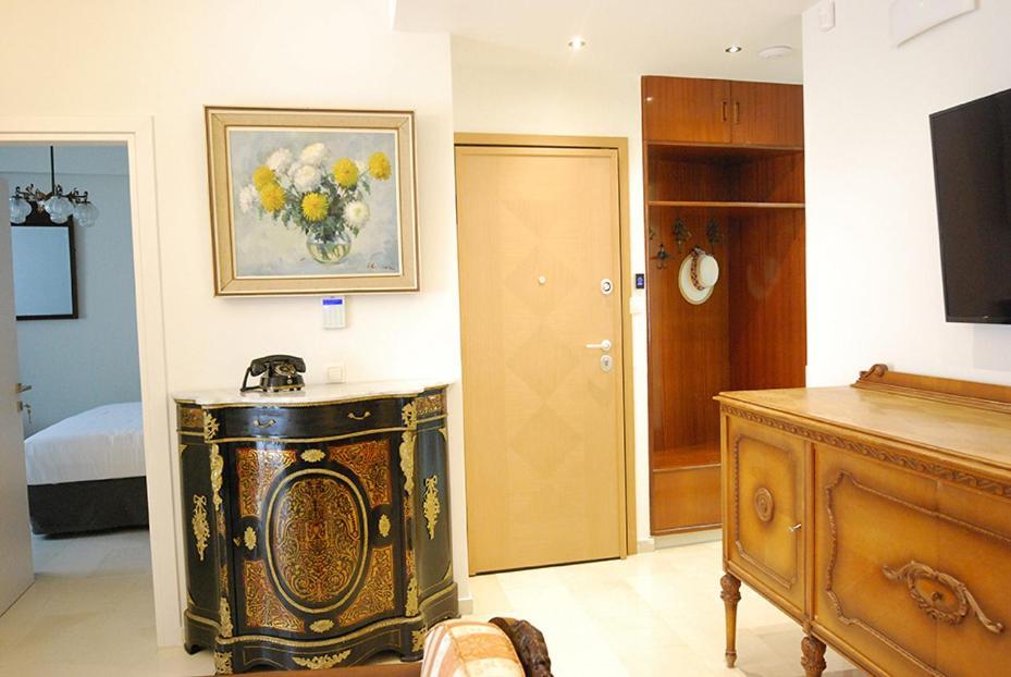 Heraklion Center Boutique 3 Bedroom Apartment Penelope Exterior photo